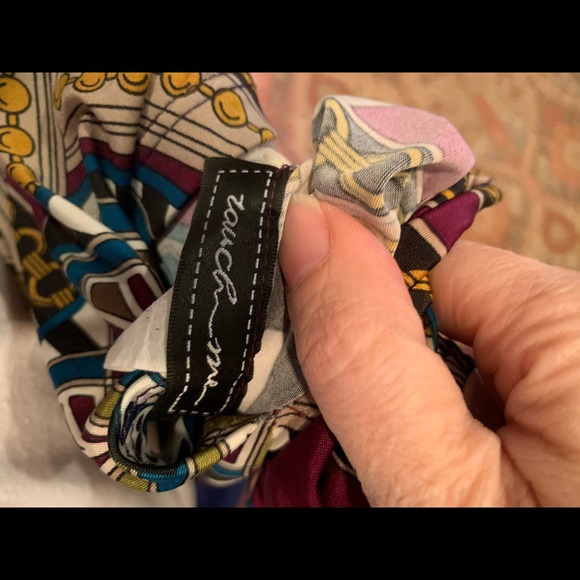 Gorgeous body skimming summer dress - Picture 4 of 5